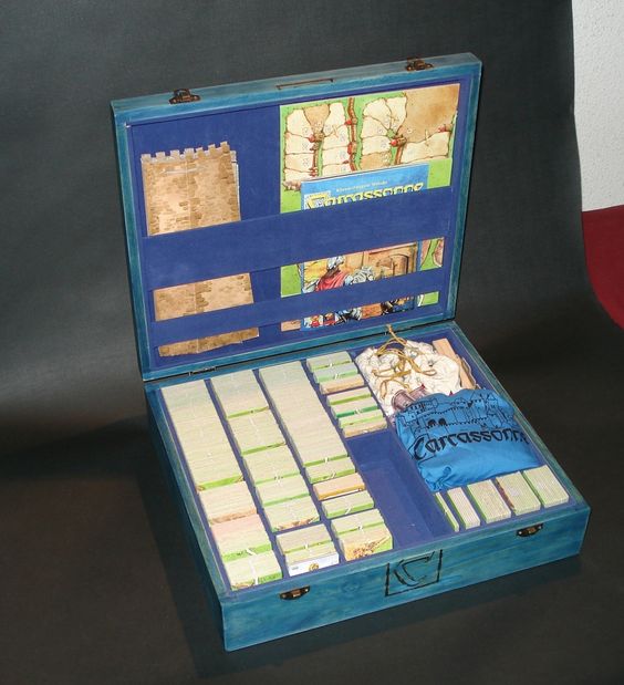 https://www.ludopedia.com.br/uploads/01/118/s2jfk9.jpg