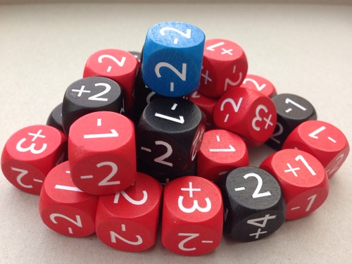 https://www.ludopedia.com.br/uploads/01/135/h1e7mu.jpg