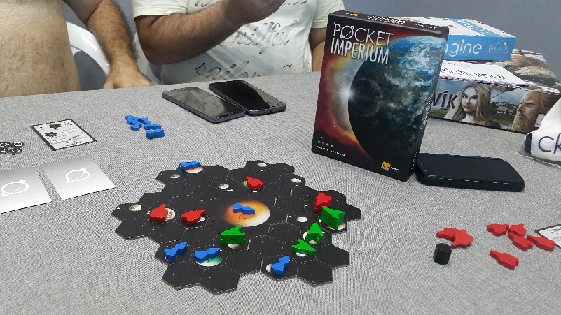 https://www.ludopedia.com.br/uploads/01/242/pgrtkz.jpg