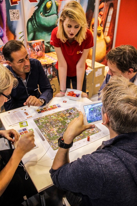 https://www.ludopedia.com.br/uploads/01/383/snbccp.jpg