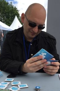 https://www.ludopedia.com.br/uploads/01/404/tvnmkx.jpg