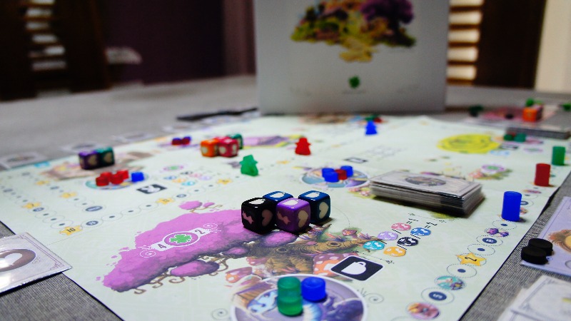 https://www.ludopedia.com.br/uploads/01/405/izh66s.jpg