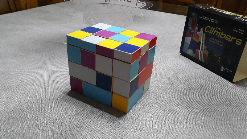 https://www.ludopedia.com.br/uploads/01/447/8g6dha.jpg
