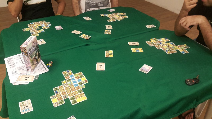 https://www.ludopedia.com.br/uploads/01/573/ha5sqy.jpg