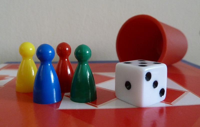 https://www.ludopedia.com.br/uploads/01/716/ahgo6e.jpg