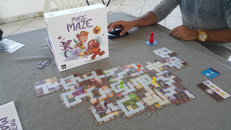 https://www.ludopedia.com.br/uploads/01/922/nzze8k.jpg