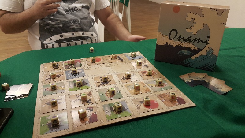 https://www.ludopedia.com.br/uploads/01/949/xxvb0b.jpg