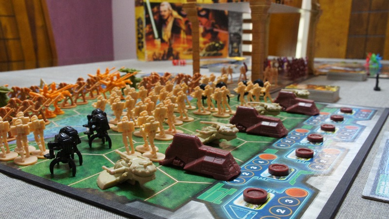 https://www.ludopedia.com.br/uploads/01/996/osre2y.jpg